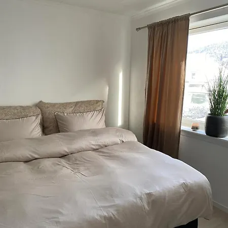 Apartment Koselig I Hjertet Av